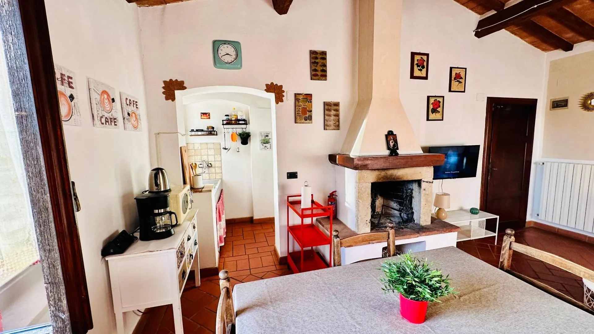 Casina Del Fabbro Apartman Montescudaio 0*,