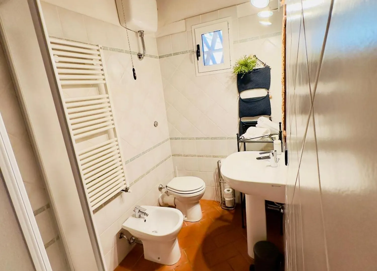 Casina Del Fabbro Apartment Montescudaio
